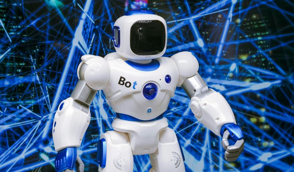 L’Intelligence Artificielle et la Robotique : Comment elles Redéfinissent le Monde de Demain